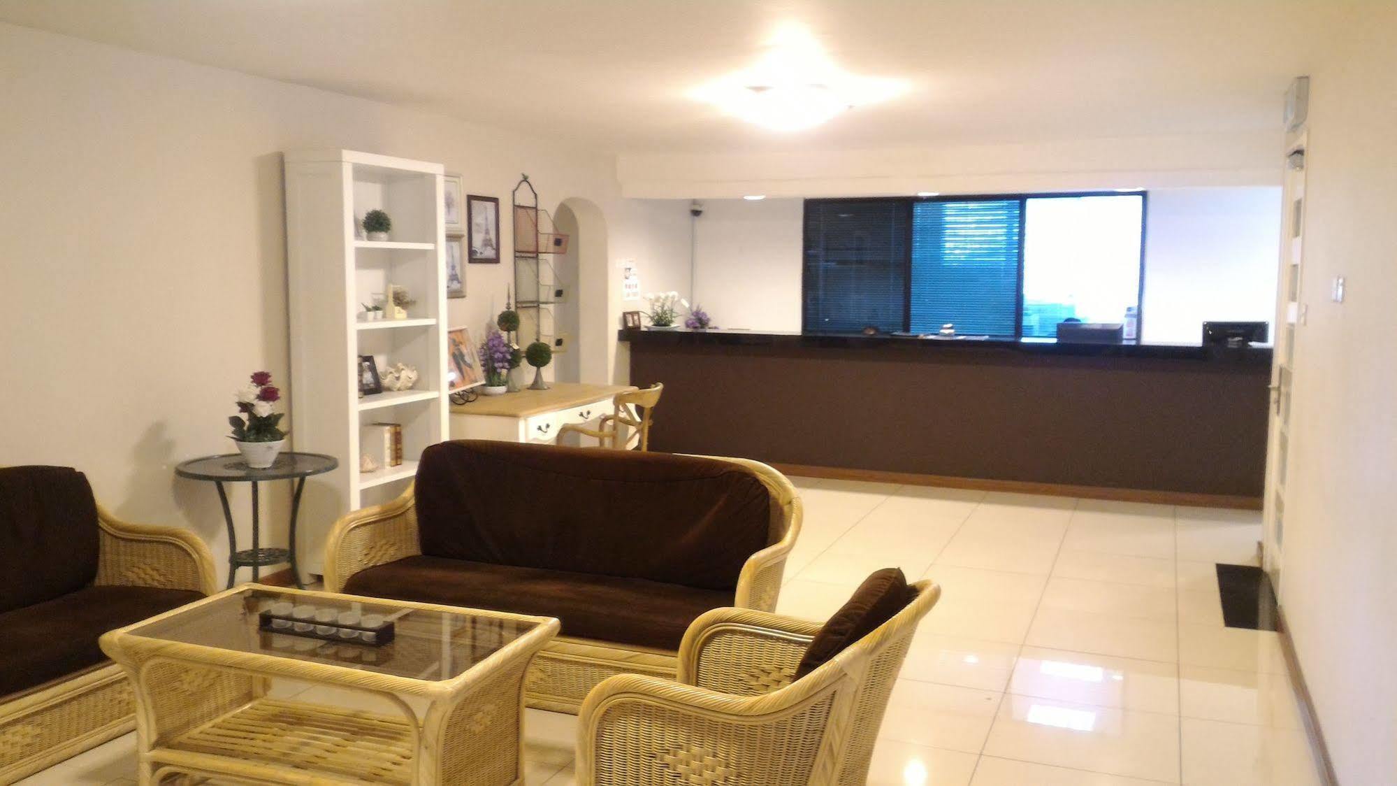 Super Oyo 89604 City Home Stay Miri Exterior photo