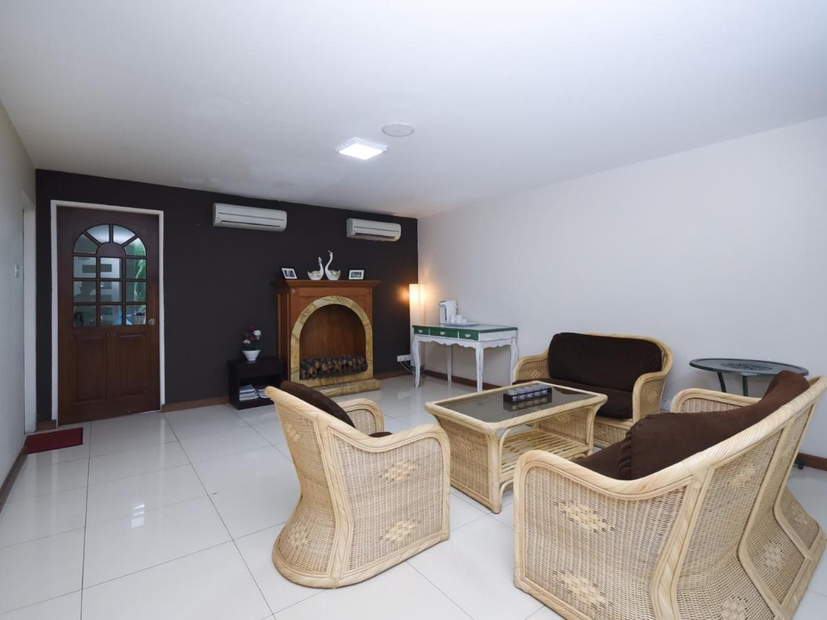 Super Oyo 89604 City Home Stay Miri Exterior photo